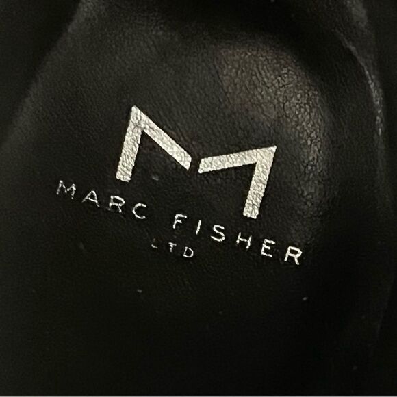 Marc Fisher Vanlisa Leather Lug Sole Pull On Chelsea Boots Size 11 NWOB - Picture 9 of 12